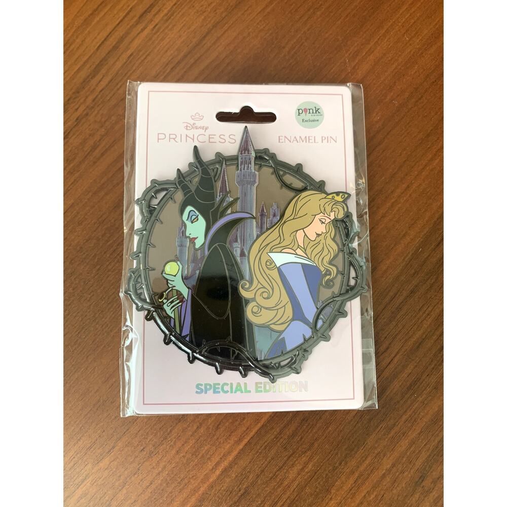 Pink a La Mode LE 50 Thorn Completer Aurora Maleficent Jumbo Disney Trading Pin